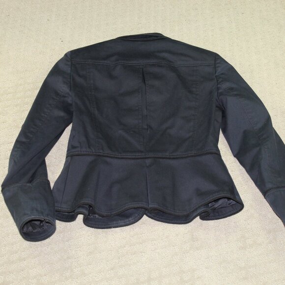 Burberry Women's Size 6 Navy Blue Cotton Scalloped Peplum Large Silver B… - Picture 2 of 7